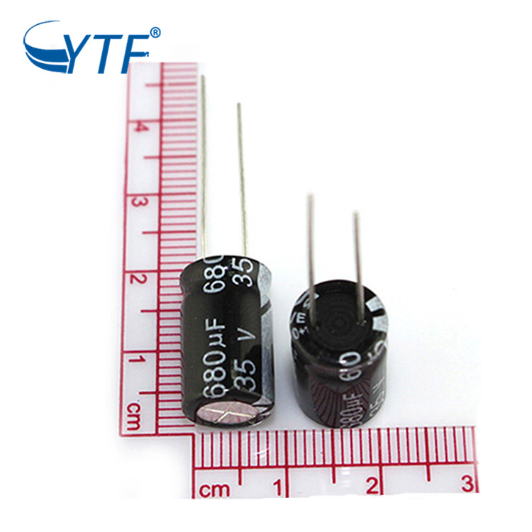 Manufacturer Sale 680UF 35V Aluminum Electrolytic Capacitor Large Rated Capacity Working Voltage Range